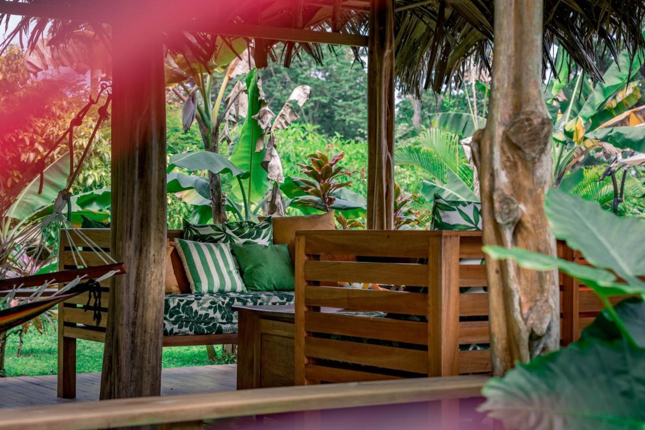 Hotel The Hummingbird Bocas del Toro Exterior foto